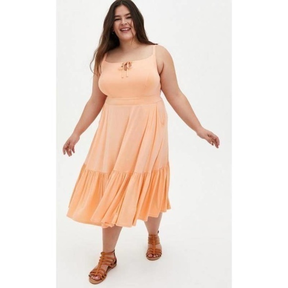 Torrid 4 (4X 26) Pretty Peach Super Soft‎ Tiered Midi Tie Front Sun Cruise Dress